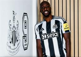 Yoane Wissa chấp nhận mất thưởng và giảm lương để gia nhập Newcastle